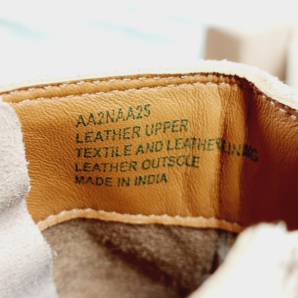 NEW Andre Assous Naia Suede Tan Block Heel Ankle Bootie i468 - Picture 11 of 12